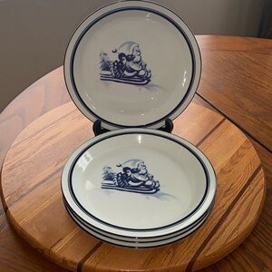 4 Dansk Bistro Christianshavn Blue 9” Dinner Plates EUC Christmas sled squirrel